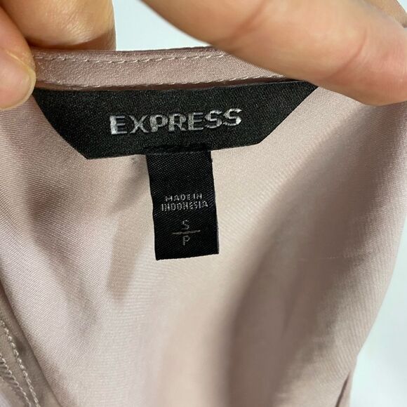 Express stain lace trim cami size: small - Picture 3 of 6